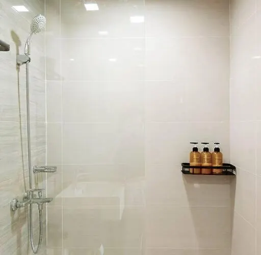Apartment Rustic Retreat In Mactan Newtown Lapu-Lapu City