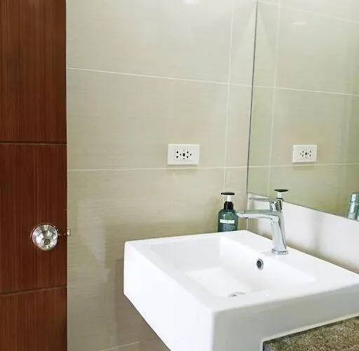 Rustic Retreat In Mactan Newtown Apartment Lapu-Lapu City
